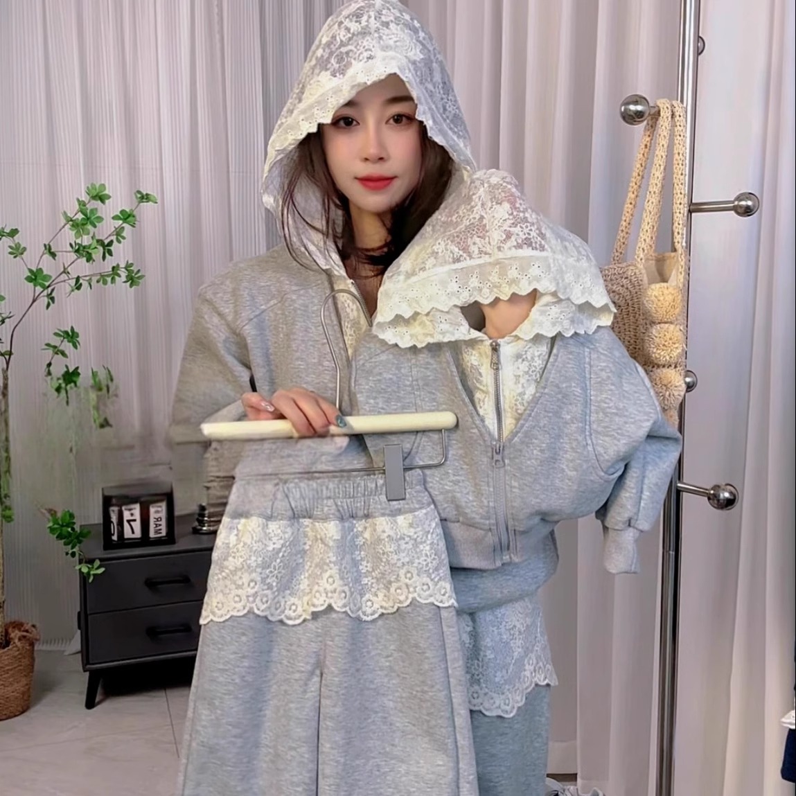 女童春装套装2025新款洋气儿童时髦运动大童女孩儿童春秋连帽卫衣