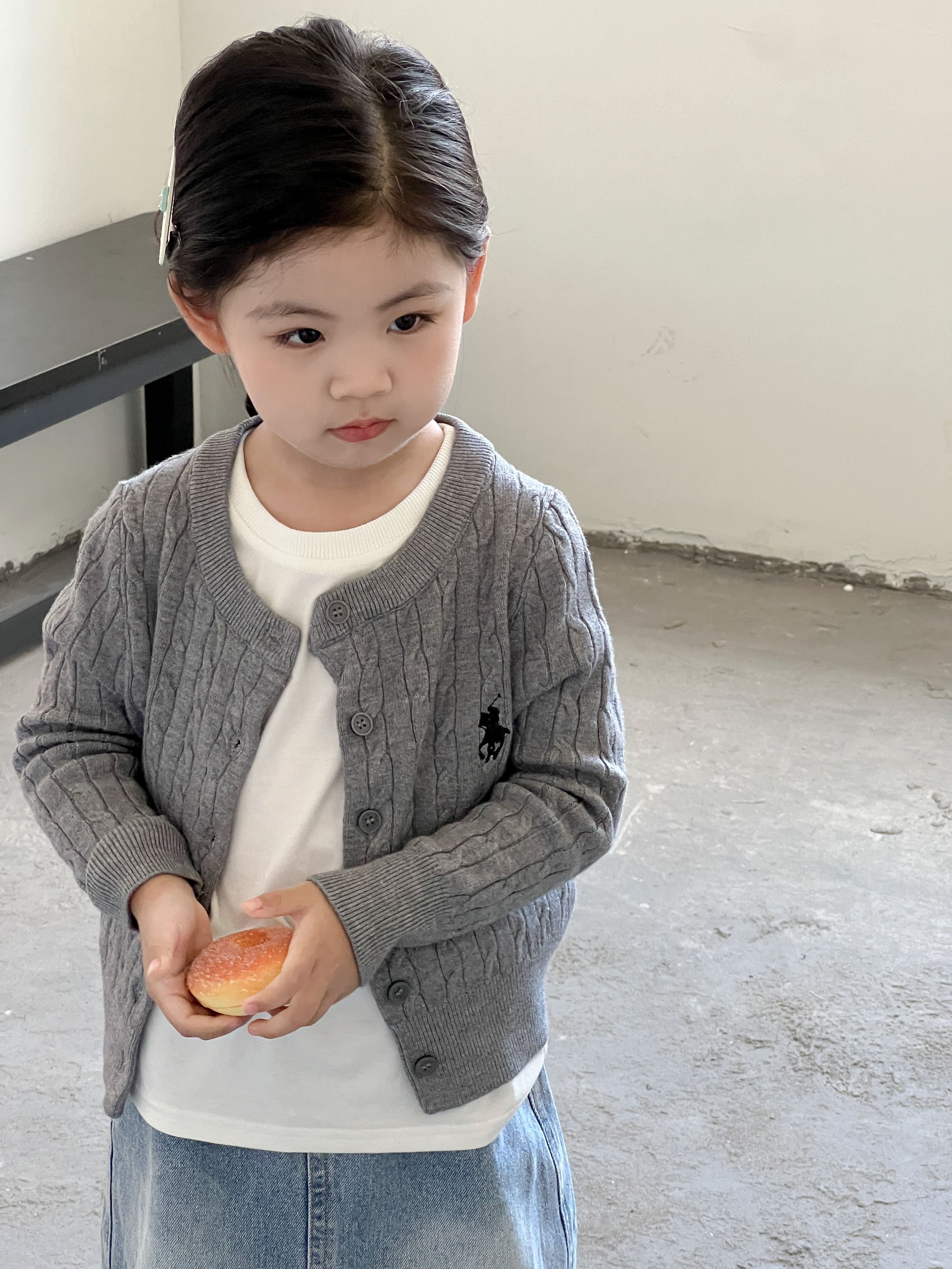 儿童开衫外套2025新款秋冬亲子装刺绣针织麻花开衫女宝宝百搭上衣