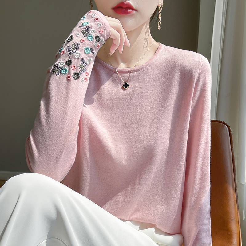 品牌时尚女装春秋国风刺绣打底衫宽松内搭显瘦精纺针织衫T恤上衣