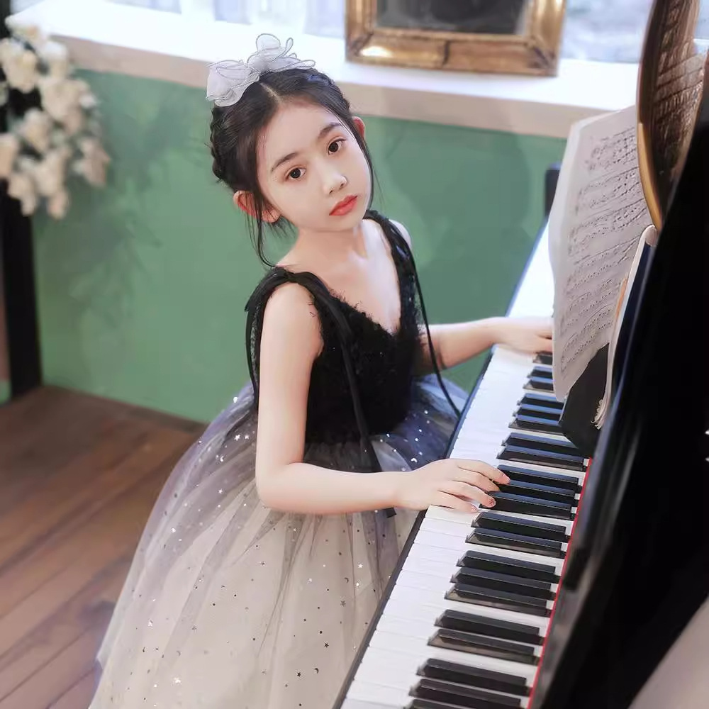 儿童晚礼服公主裙女童钢琴黑色演出服小女孩主持人法式蓬蓬纱短款