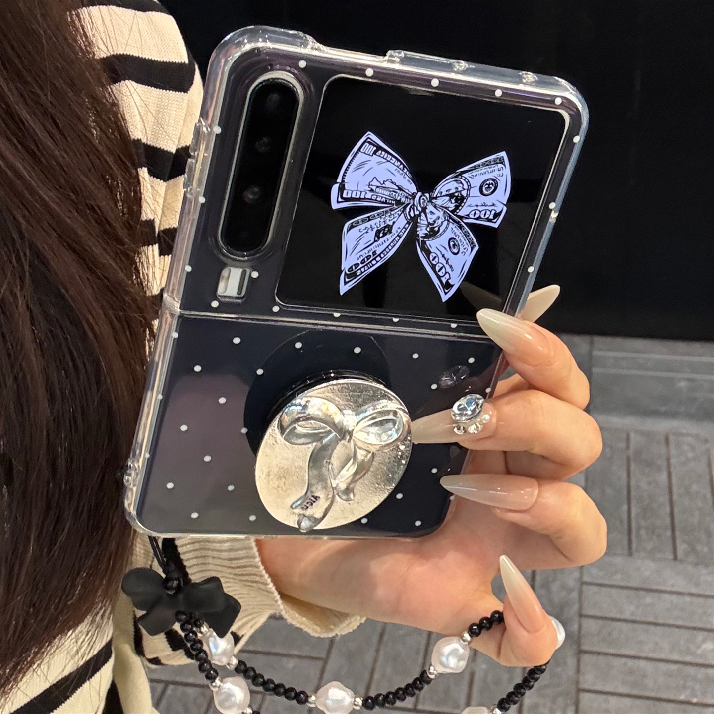 适用华为purax典藏版折叠屏手机壳pocket2黑底波点银色蝴蝶结支架