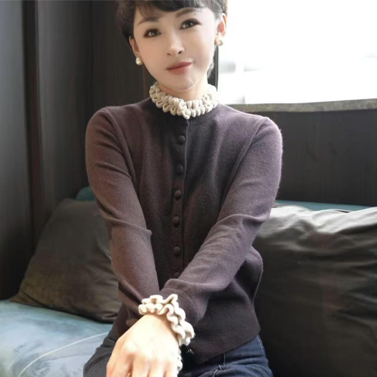 MINGGANG/名港【法式浪漫】休闲风百搭木耳领包扣显瘦针织衫 MG8286