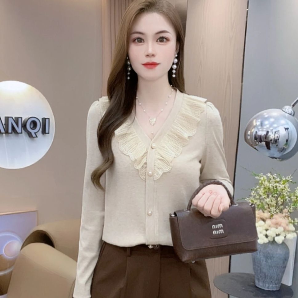 [有运费险]时尚设计感V领长袖T恤女秋季新款减龄修身显瘦洋气上衣