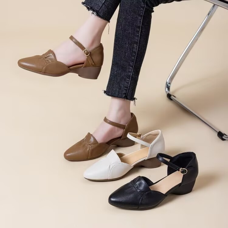 真皮包头凉鞋女粗跟2025夏季新款软底法式女士凉鞋一字带中年皮鞋