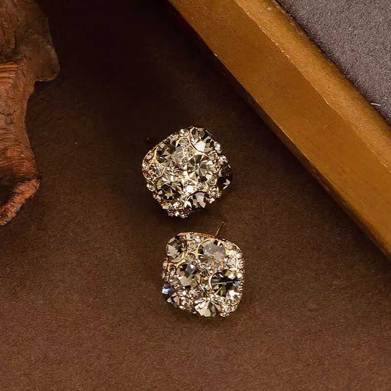 合金耳饰 新款茶色高级感满钻耳钉女方形高端小众轻奢百搭耳饰