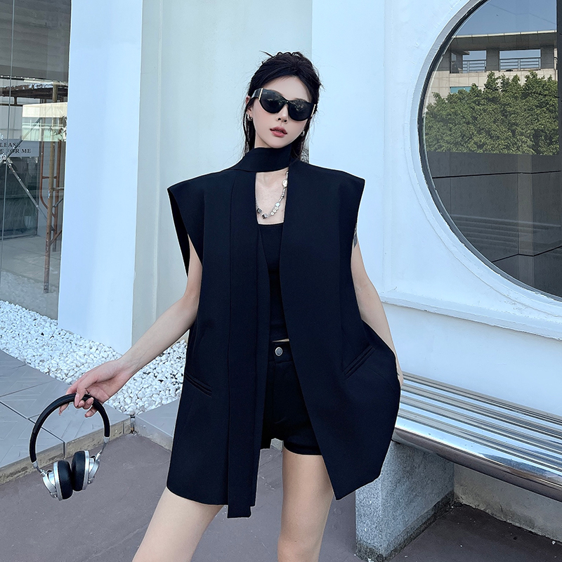 网红款简约设计感洋气时髦马甲无领西装外套网红时尚炸街新款女装