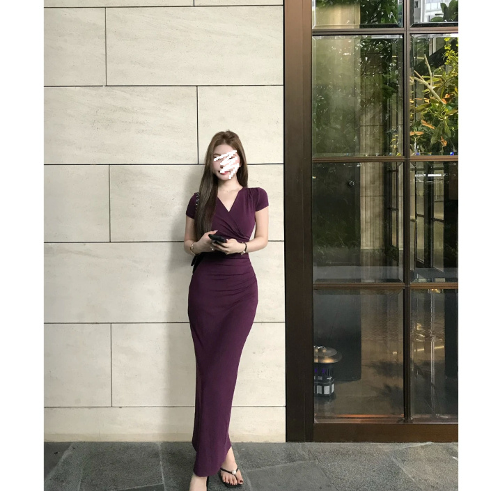 【白茶序曲】夏季新款时尚气质优雅设计感褶皱V领连衣裙3220#