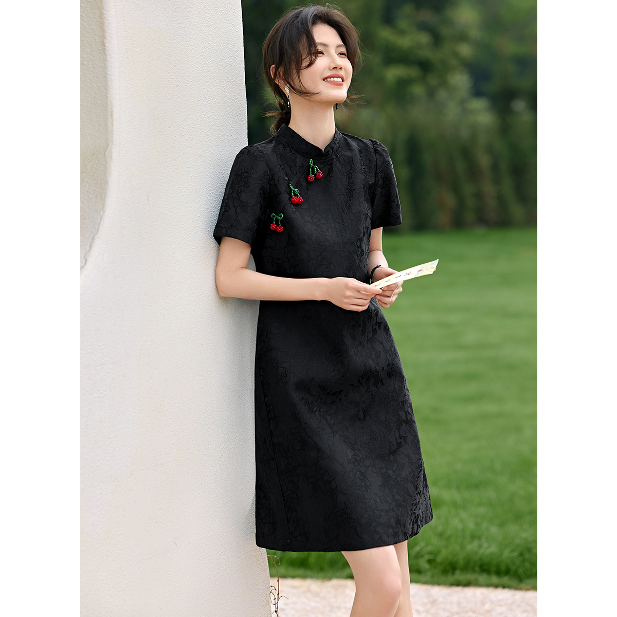新中式复古国风提花立领连衣裙夏季新款优雅气质显瘦黑色改良旗袍