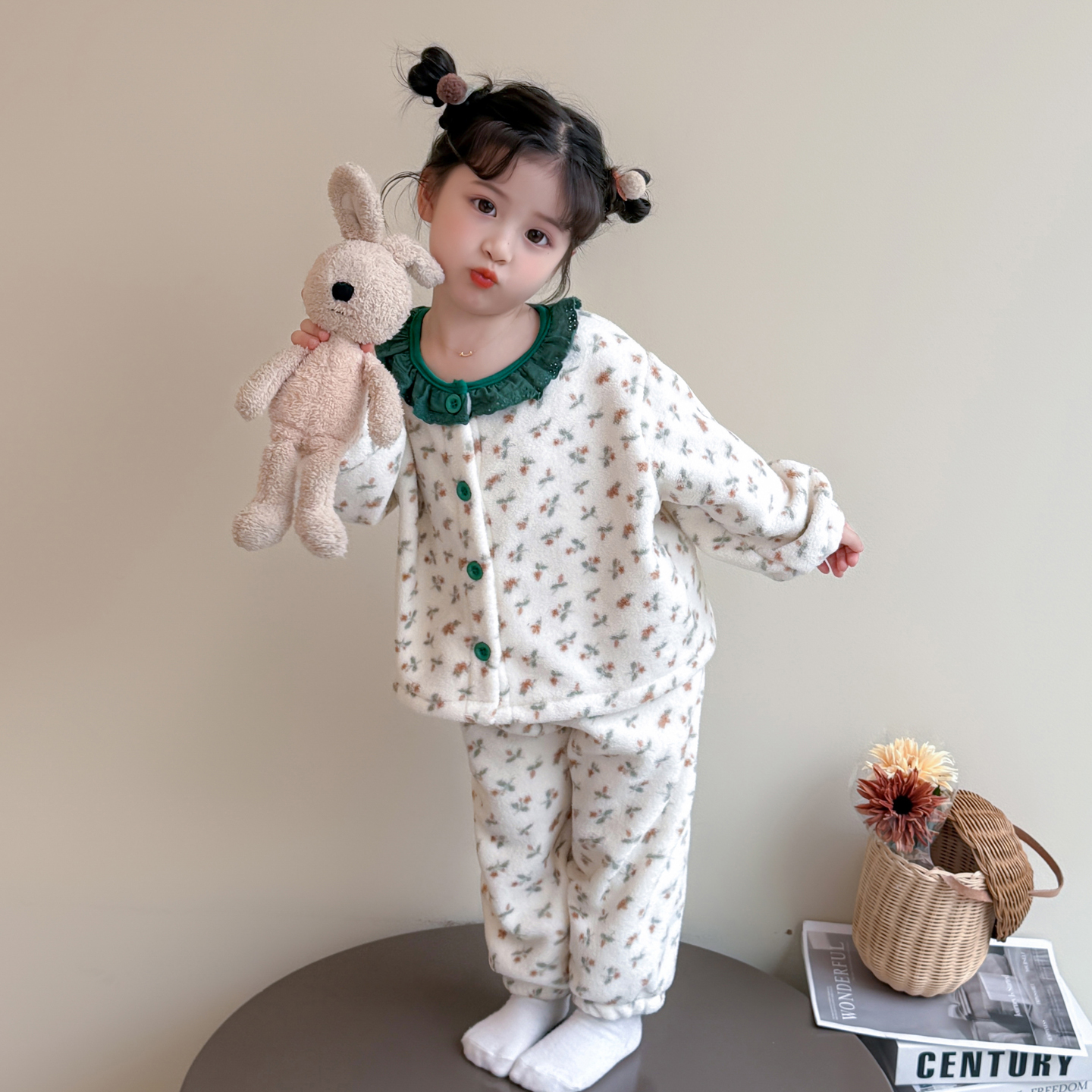 儿童睡衣秋冬珊瑚绒2025新款女孩开衫套装女宝冬季女童家居服保暖