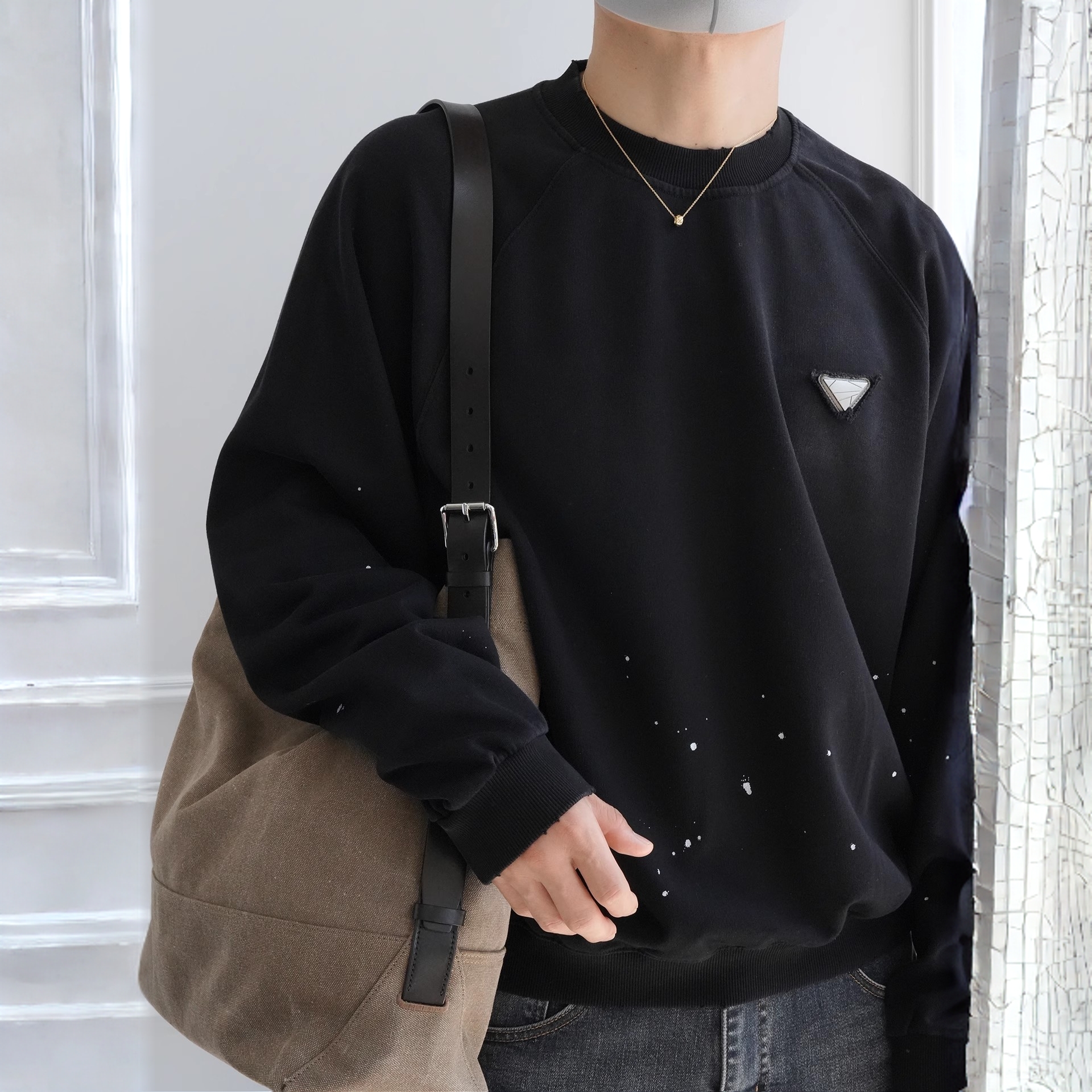 美式潮牌精致三角标全棉圆领卫衣男秋季时尚新款漆点磨破插肩上衣