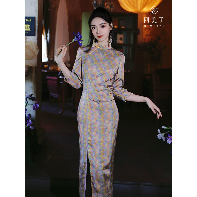 四美子【关南施】新中式复古优雅七分袖印花缎感直身旗袍裙连衣裙