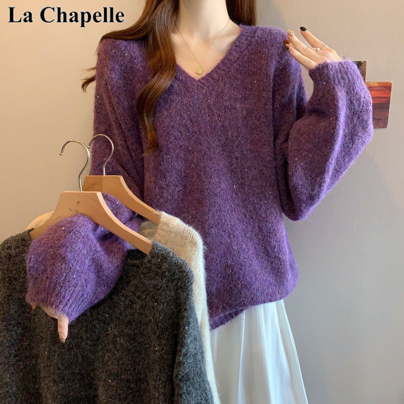 拉夏贝尔紫色V领毛衣女2025秋冬款大码胖mm显瘦遮肚针织打底上衣