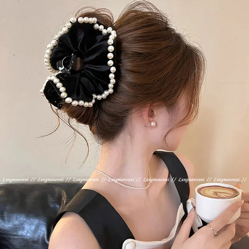 法式丝绒珍珠抓夹女高级感气质盘发鲨鱼夹2025新款后脑勺优雅发饰