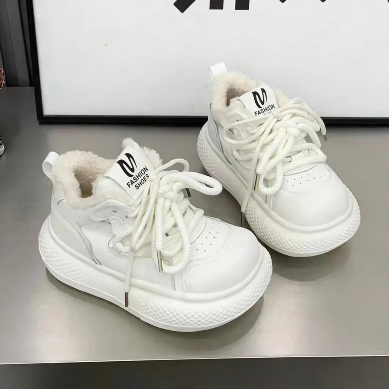 简约大头系带厚底运动休闲鞋2025秋冬新款丑萌百搭显瘦加绒老爹鞋