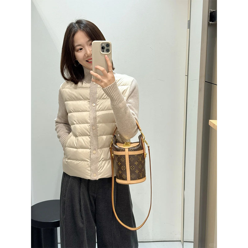 2025秋冬季新款修身显瘦百搭时尚外套上衣休闲简约宽松长裤套装女