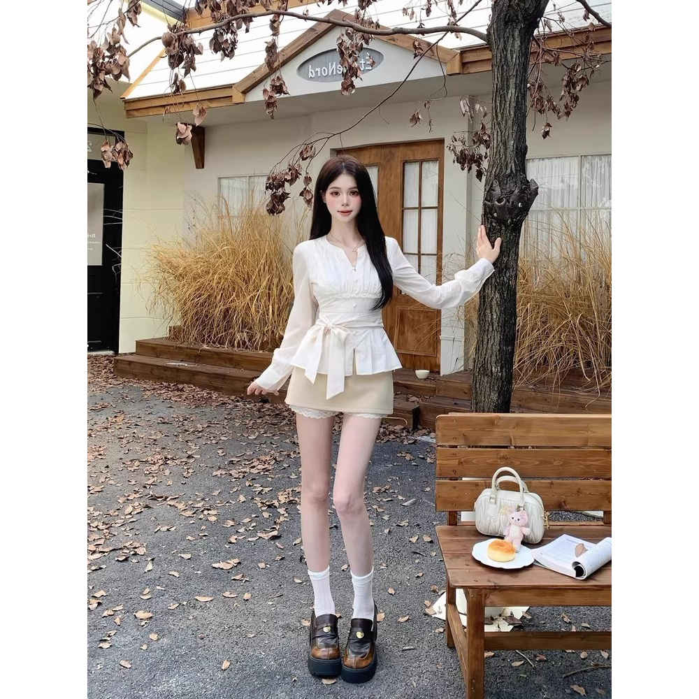 法式温柔少女珍珠设计绑带收腰显瘦上衣女秋+a字半身短裙两件套装