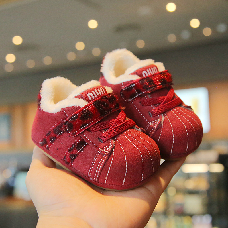 冬季加绒宝宝鞋0-2岁软底经典加绒加厚透气防滑包头学步鞋