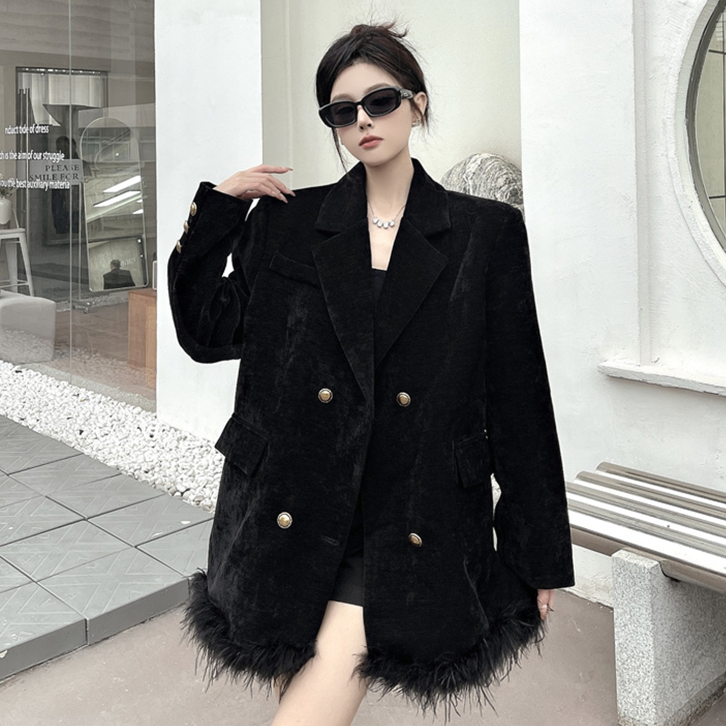 黑色雪尼尔西装外套女冬加棉加厚气质名媛高级感轻奢拼接毛毛西服