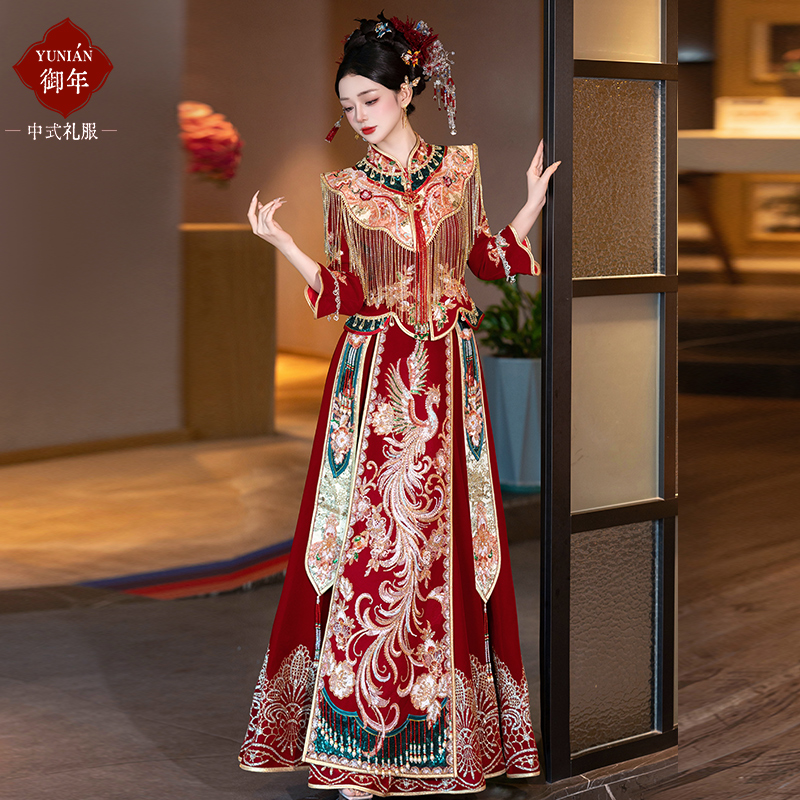 翘肩秀禾服丝绒新娘结婚嫁衣2025新款高级云肩显瘦敬酒服婚服出阁