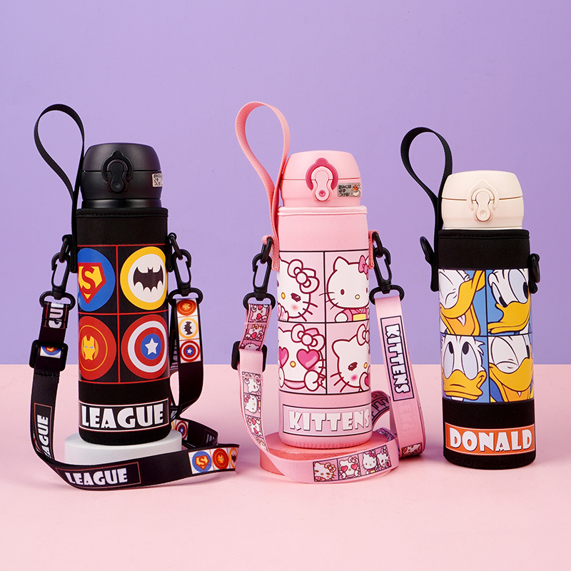 新款儿童膳魔师保温杯杯套通用卡通杯套背带斜跨防摔水杯子保护套