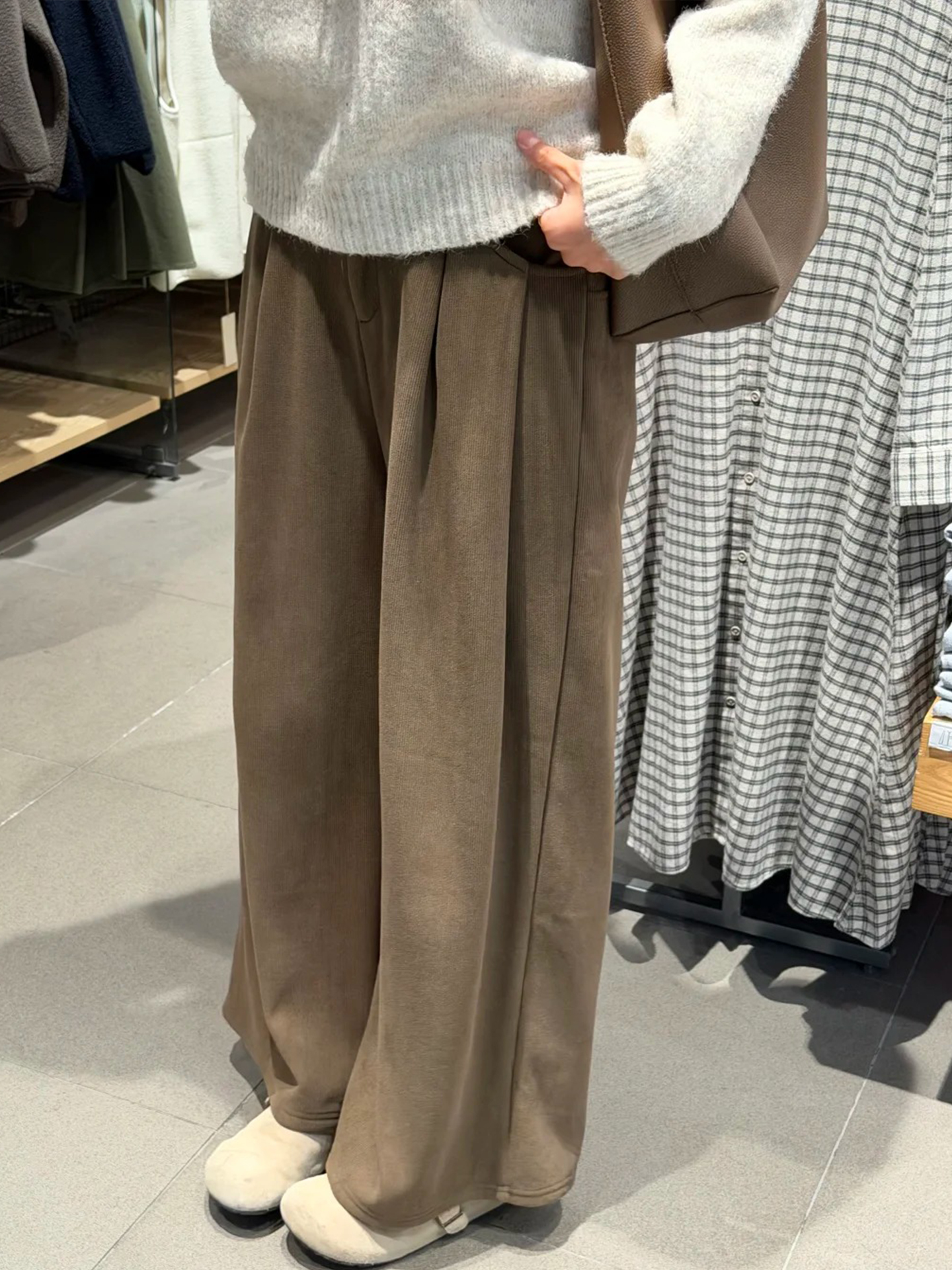 咖色直筒阔腿灯芯绒裤子女大码胖mm显瘦报恩裤2025超火的加绒裤子