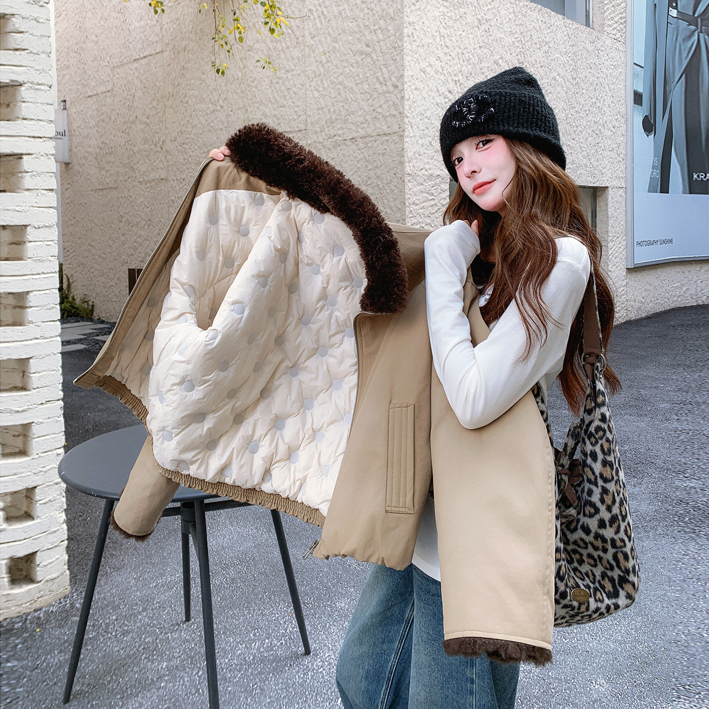 卡其色工装设计感羽绒内衬短外套女2025新款冬季加厚日常通勤夹克