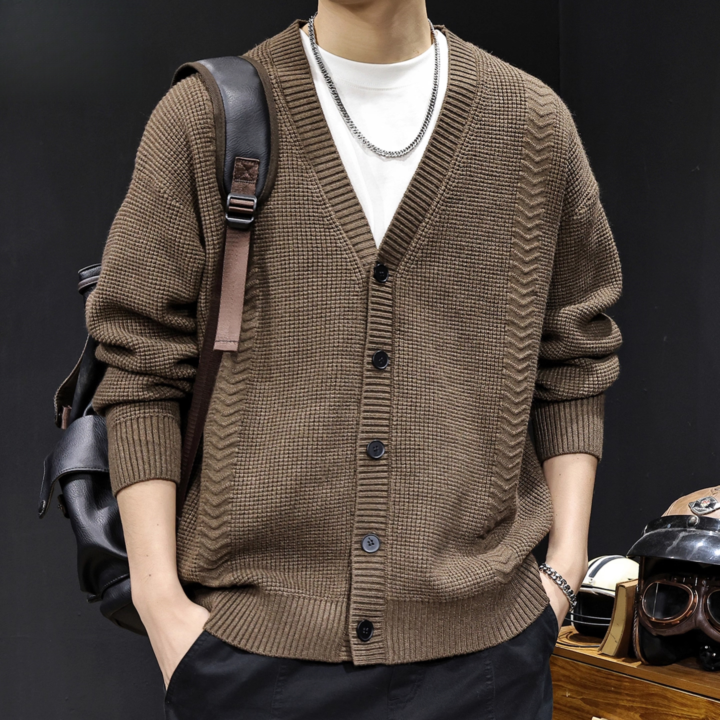 V领排扣开衫毛衣男士外套2025新款秋冬潮牌宽松大码针织休闲衣服