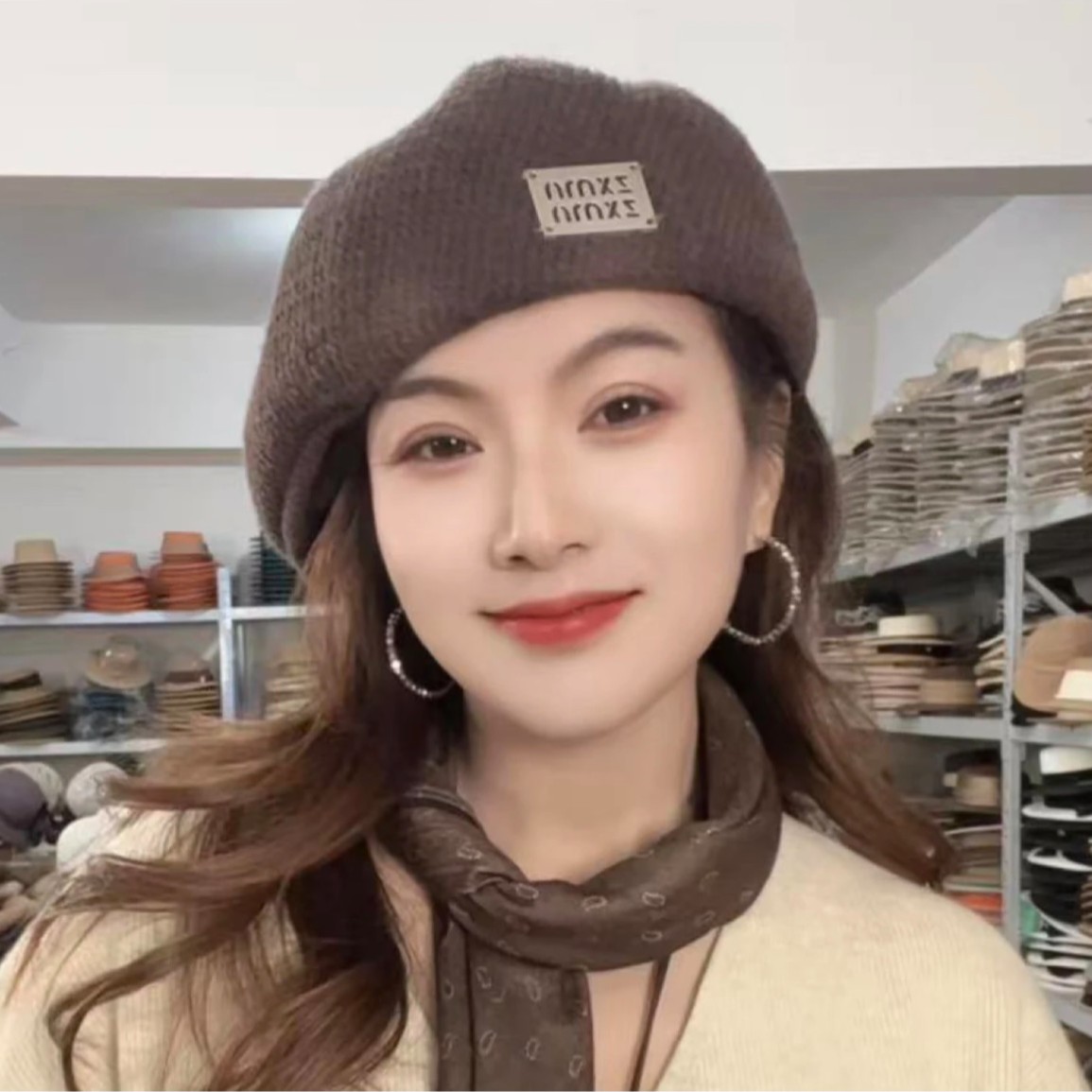 帽子无檐秋冬复古港风百搭贝雷帽米色绒帽圆顶针织时尚女士羊绒