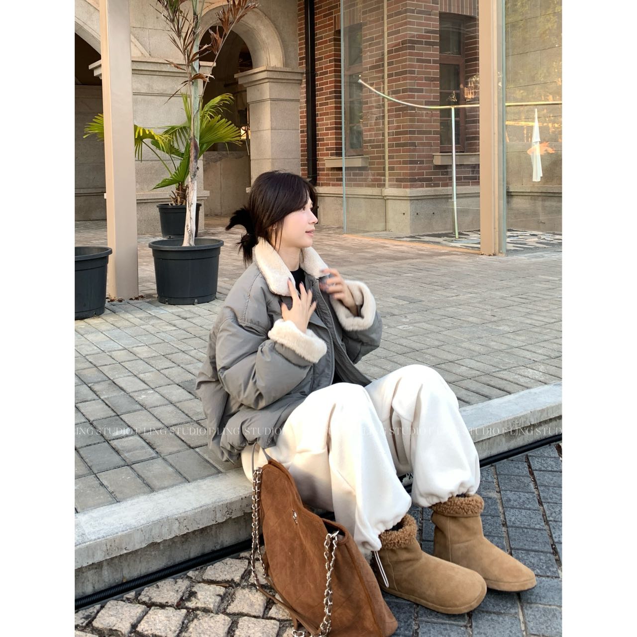 【芳龄F.LING】棉花糖 厚款拉链立领宽松羽绒服休闲FL01409