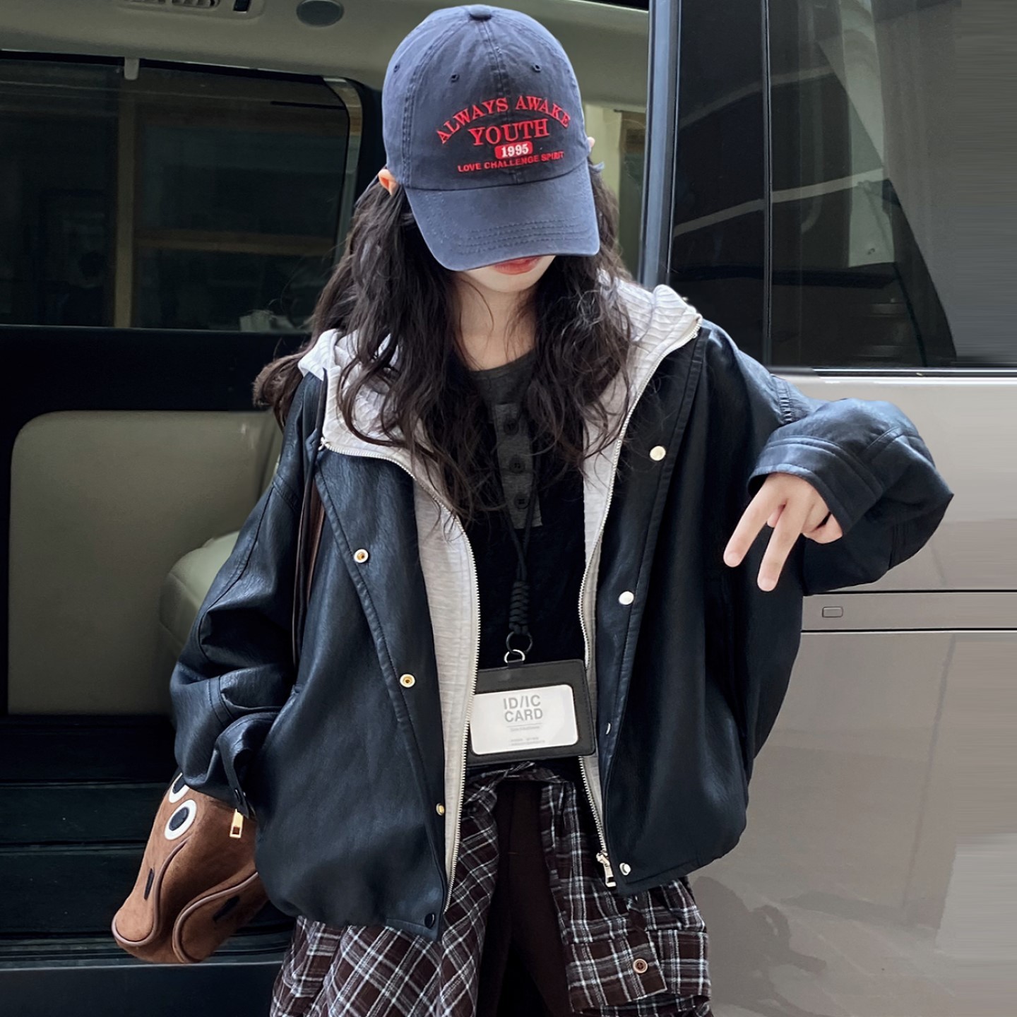 女童皮衣外套秋冬款2025新款大童儿童洋气好看假两件加绒加厚夹克