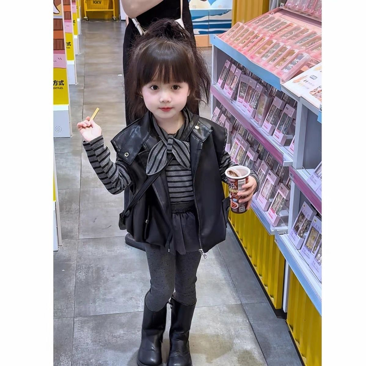 女童秋装套装2025新款女宝宝洋气马甲打底衫儿童打底裤裙裤三件套