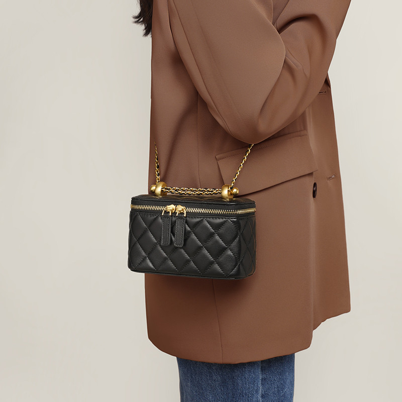 真皮小香风菱格盒子包包女2025新款迷你斜跨小方包小众腋下包包