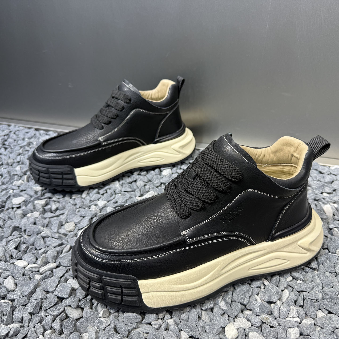 高帮男鞋冬季新款时尚休闲鞋增高防滑运动鞋青年男士厚底百搭鞋子