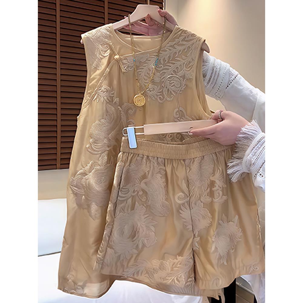 新中式国风时尚套装女士2025夏季新款重工刺绣无袖上衣短裤两件套