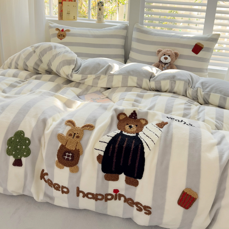 卡通风熊兔乐园浅灰条加厚牛奶绒毛巾绣床上四件套被套床单床笠款
