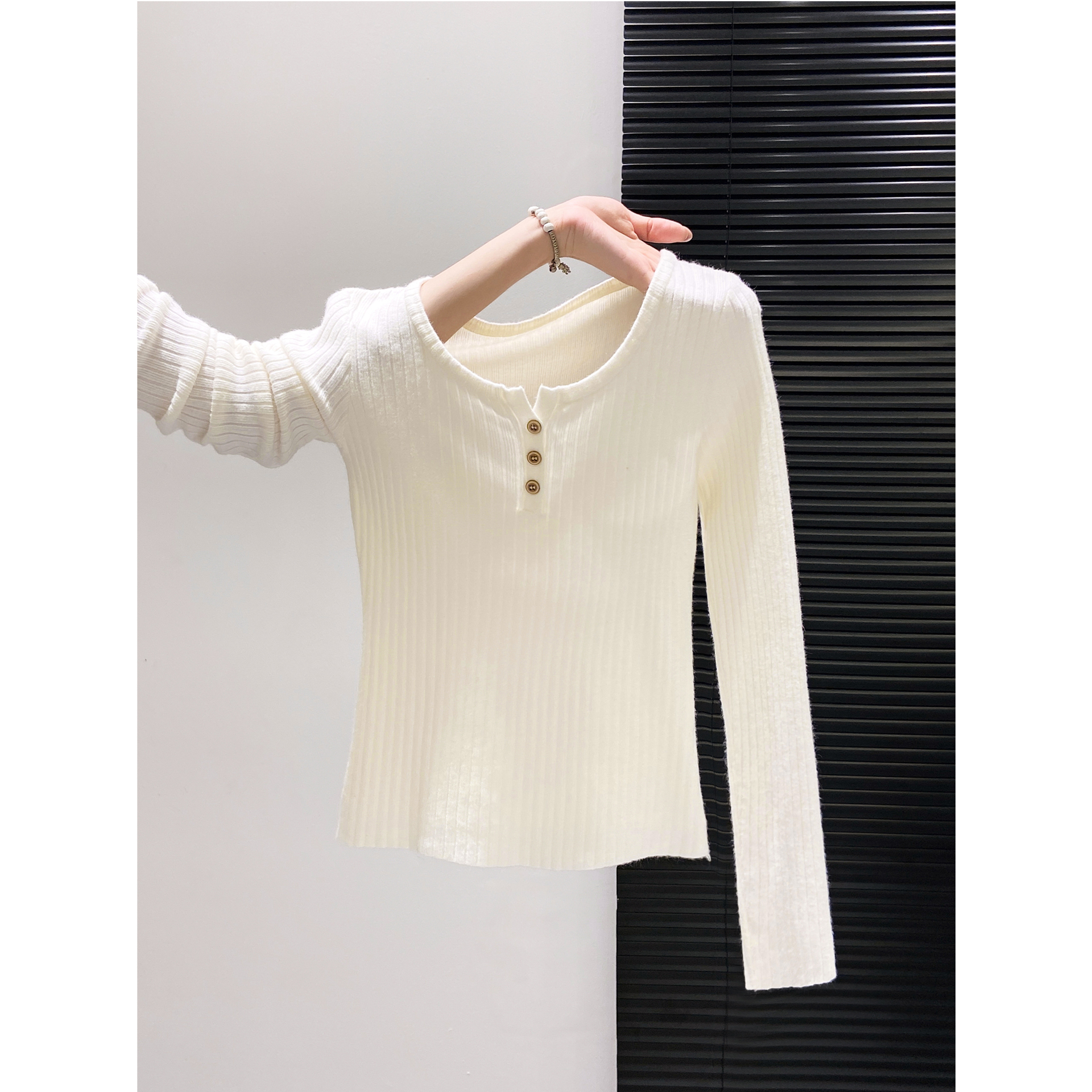 设计感半开领短款长袖针织衫女2025秋季法式坑条显瘦修身打底上衣