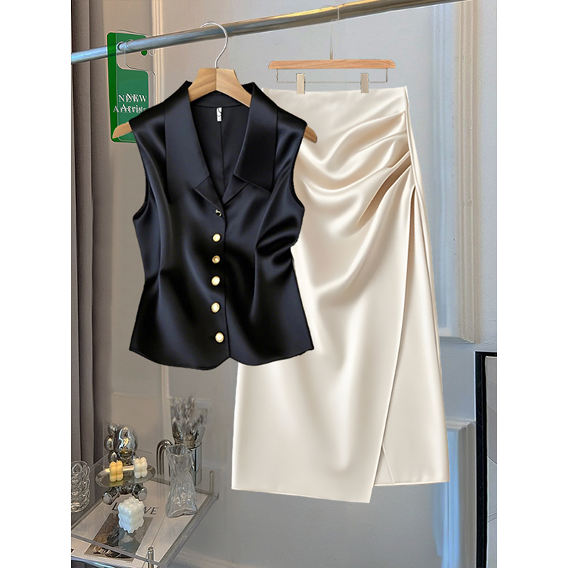 法式气质v领无袖缎面马甲背心女2025夏季时尚百搭杏色半身裙套装