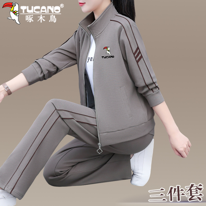 啄木鸟休闲运动套装女春秋2025新款中老年妈妈简约卫衣外套三件套