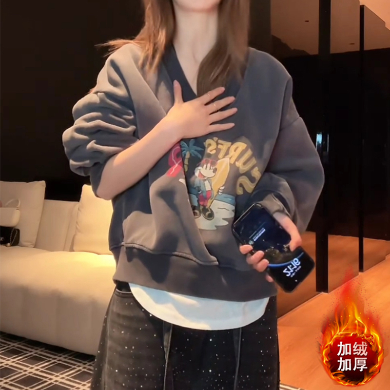 复古印花V领加绒加厚卫衣女2025冬季新款宽松显瘦休闲百搭上衣潮