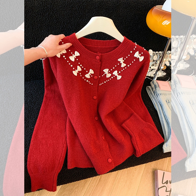 漂亮时髦重工钉珠蝴蝶结红色毛衣开衫女秋冬甜美减龄针织外穿上衣
