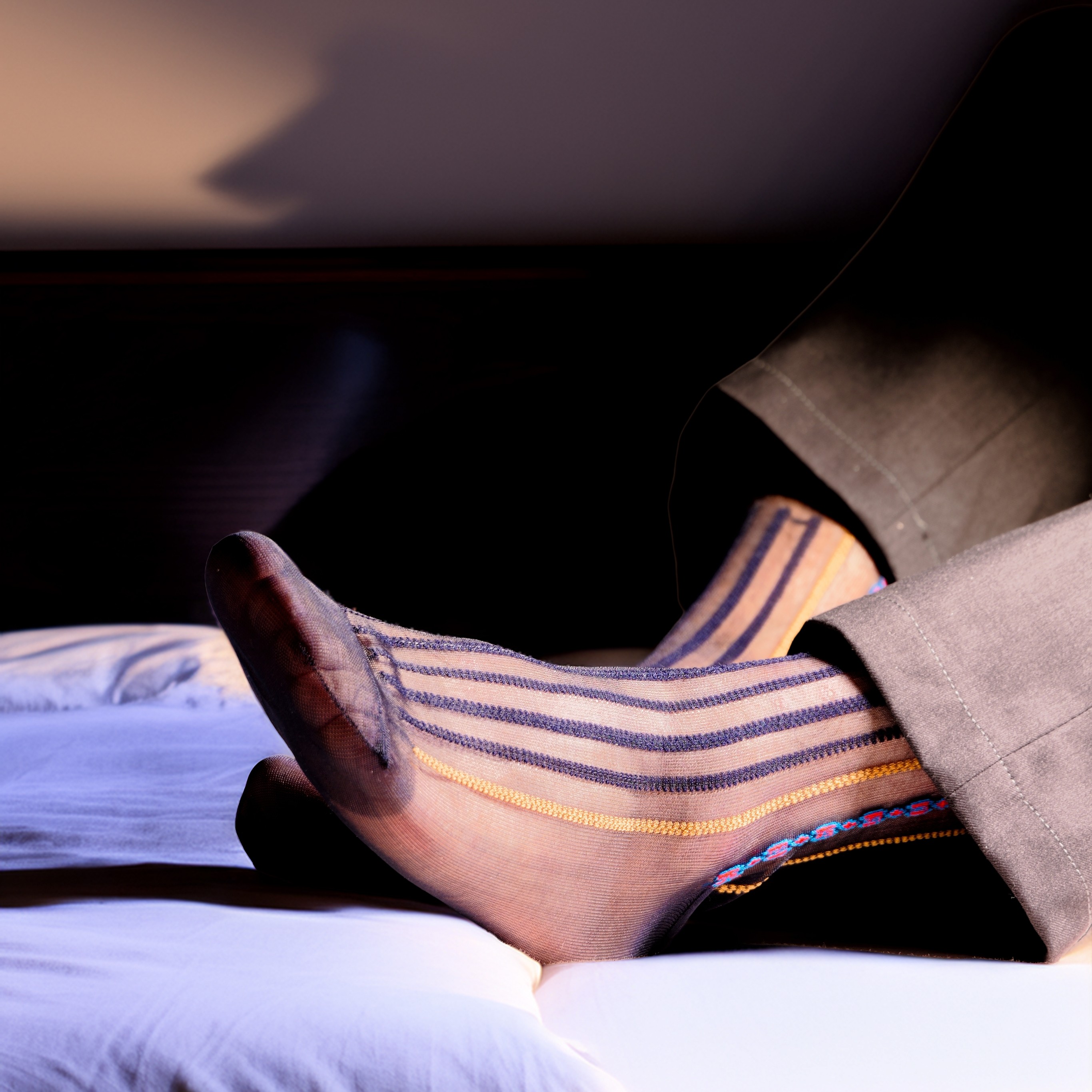 男士秋上新薄款防臭中筒丝袜透气松口不勒脚老式商务锦纶男袜