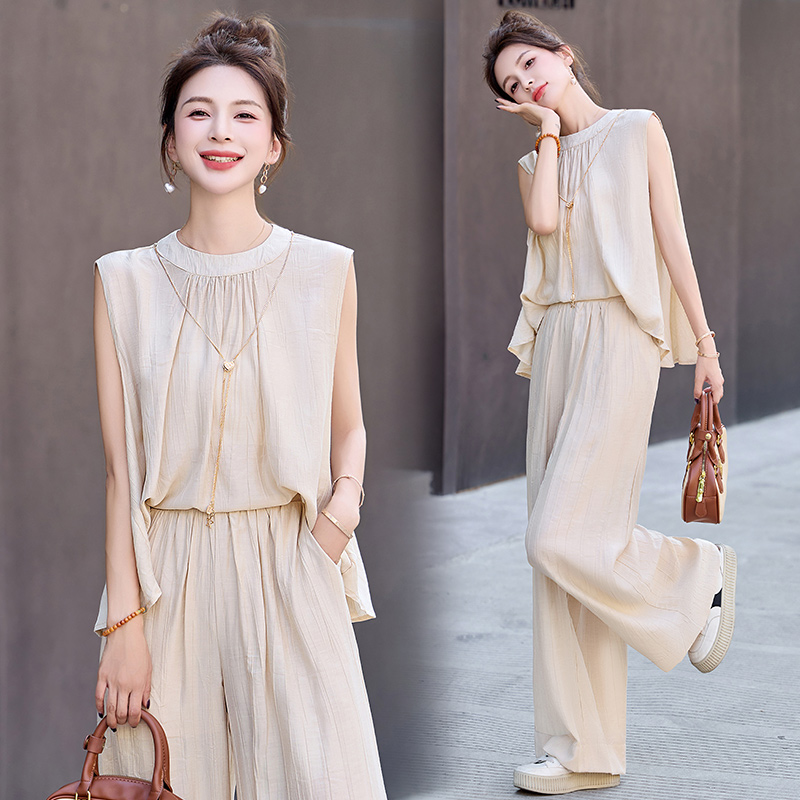 巨好看御姐范休闲套装女2025夏季新款宽松显瘦短袖上衣阔腿裤两件