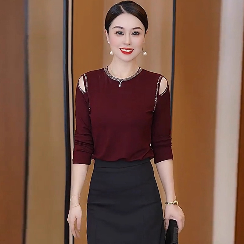 时尚高级感烫钻打底衫女长袖T恤女2025秋季新款洋气显瘦露肩上衣