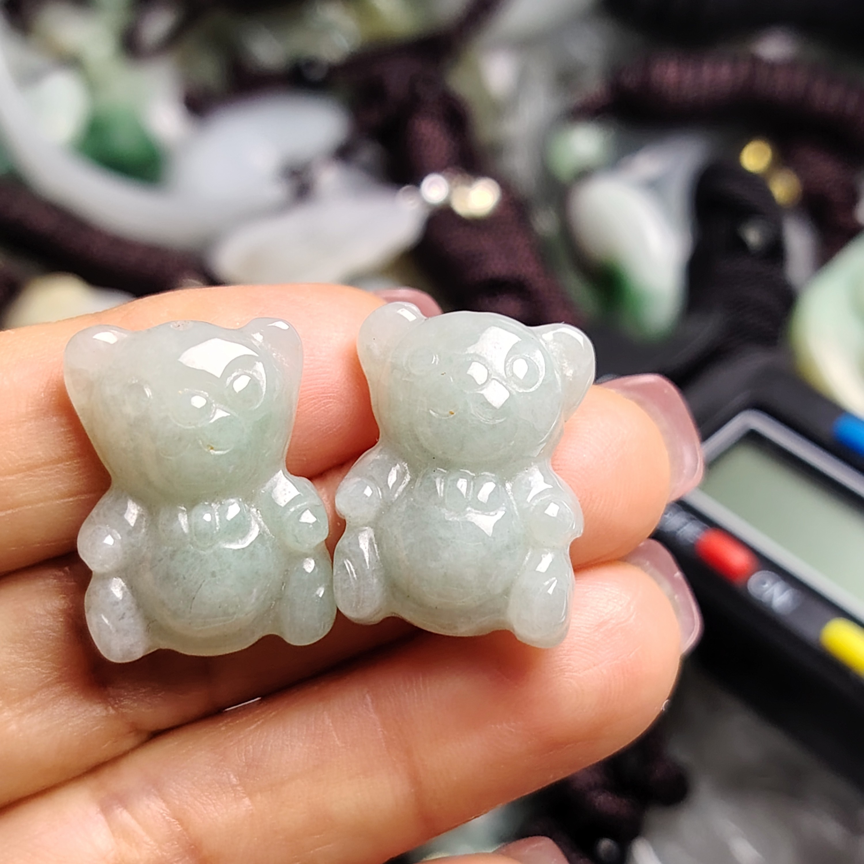 天然A货翡缅料可爱小熊无纹裂卡19加20加一个多色随机发