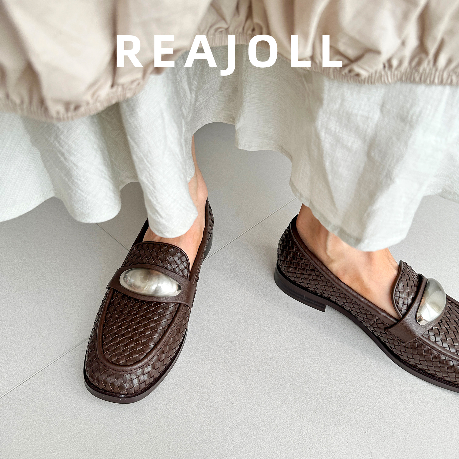 单鞋女鞋新款2025爆款时尚优雅小皮鞋不累脚配裙子的法式乐福鞋子