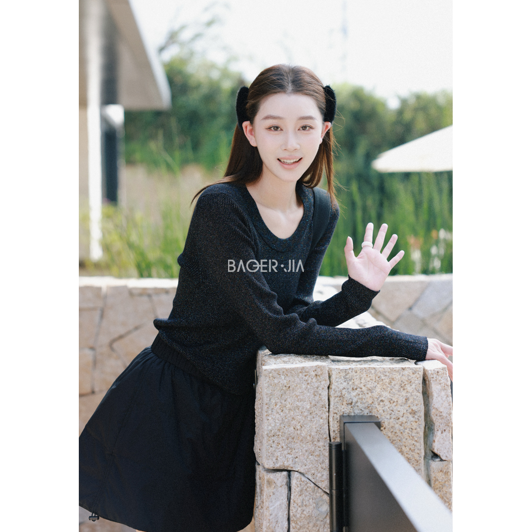 38-宝儿家含幂BV106525309冬季新款百搭舒适宽松圆领透气纯色上衣