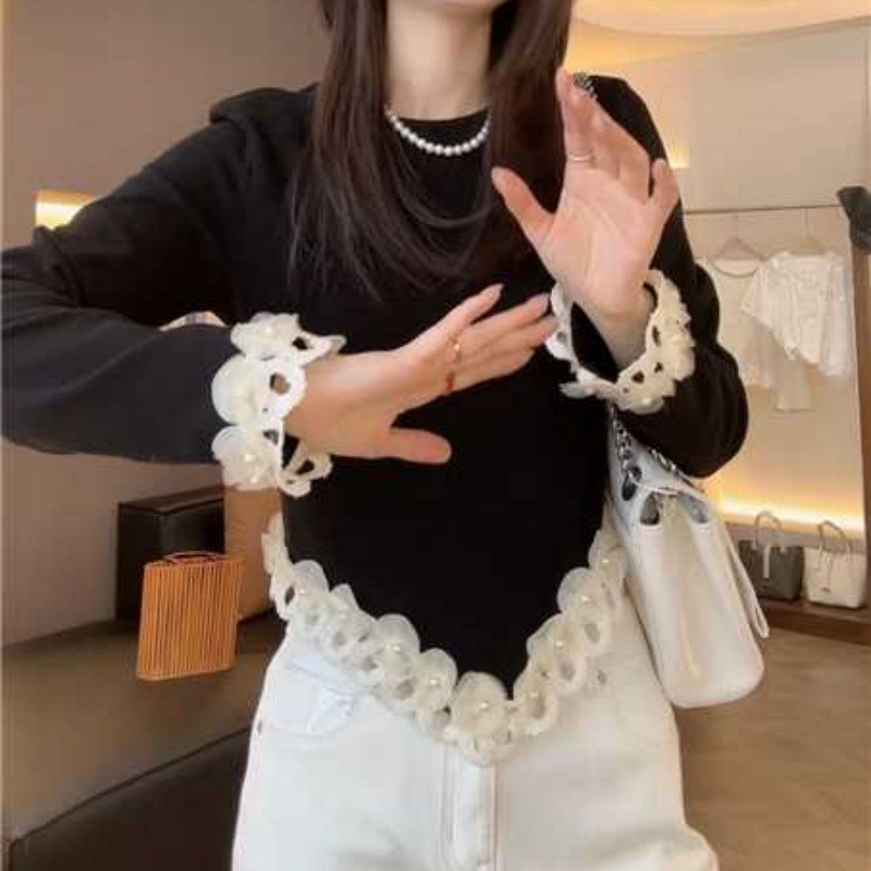 【蒂凡尼】温柔不规则钉珠显瘦百搭洋气打底衫上衣LK2502099