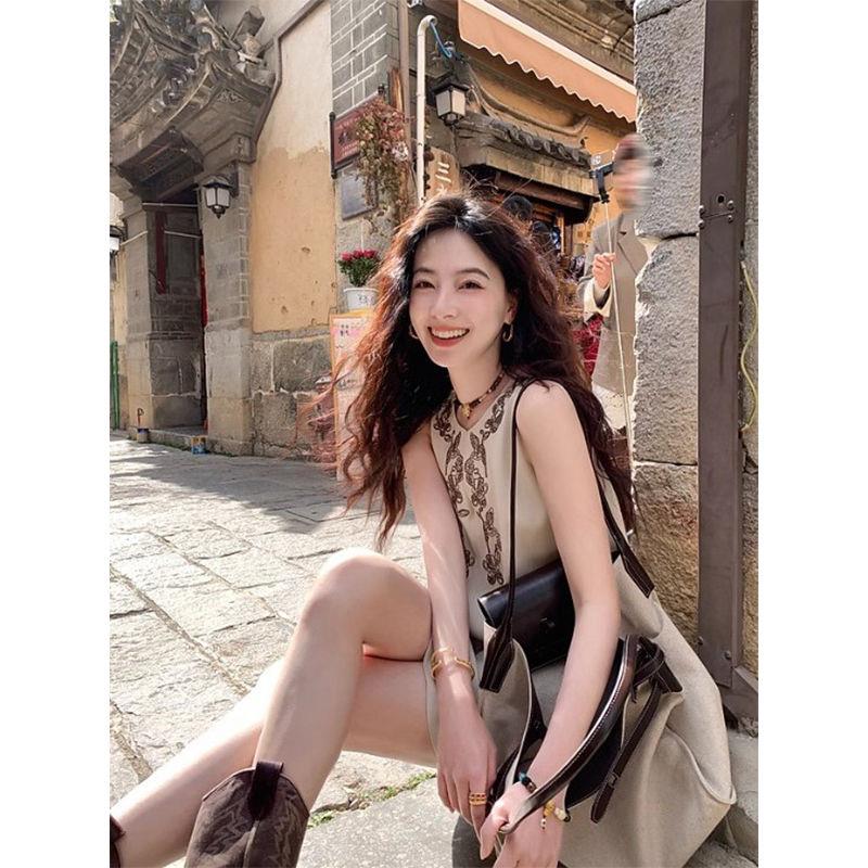 夏季新款垂感撞色重工绳绣设计民族风连衣裙女领无袖字裙女