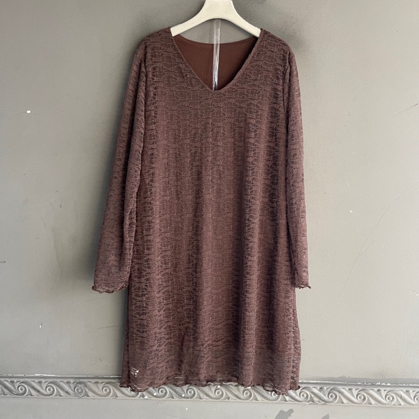 秋冬新款大码深咖色V领蕾丝显瘦遮肉长袖连衣裙