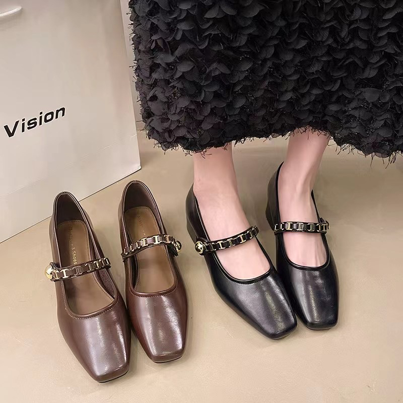80135 法式复古单鞋女新款真皮低跟方头浅口一字扣带玛丽珍鞋Q1